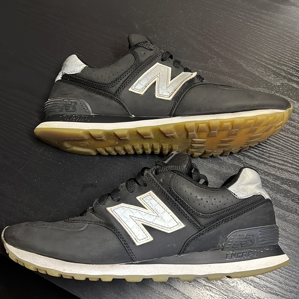 New balance shoes - Picture 3 of 4